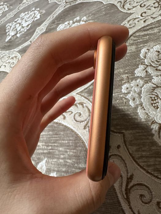 Iphone XR в хорошим состоянии