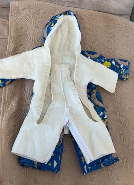 Продам детский комбинезон