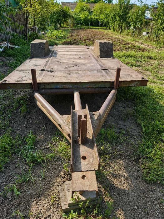 Tractor U445 înmatriculat + remorcă monoax + plug