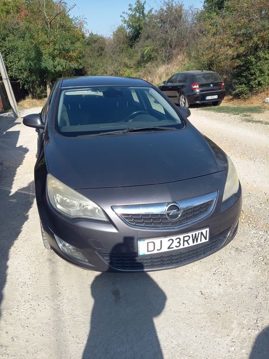 Vand OPEL ASTRA J 2010