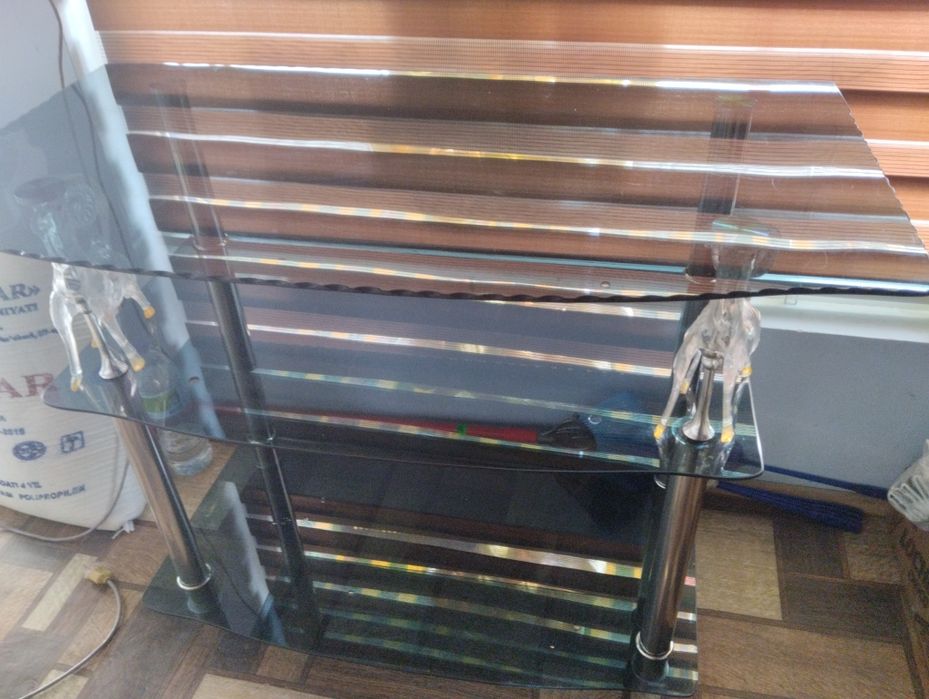 Televizoʻr postafka sotiladi