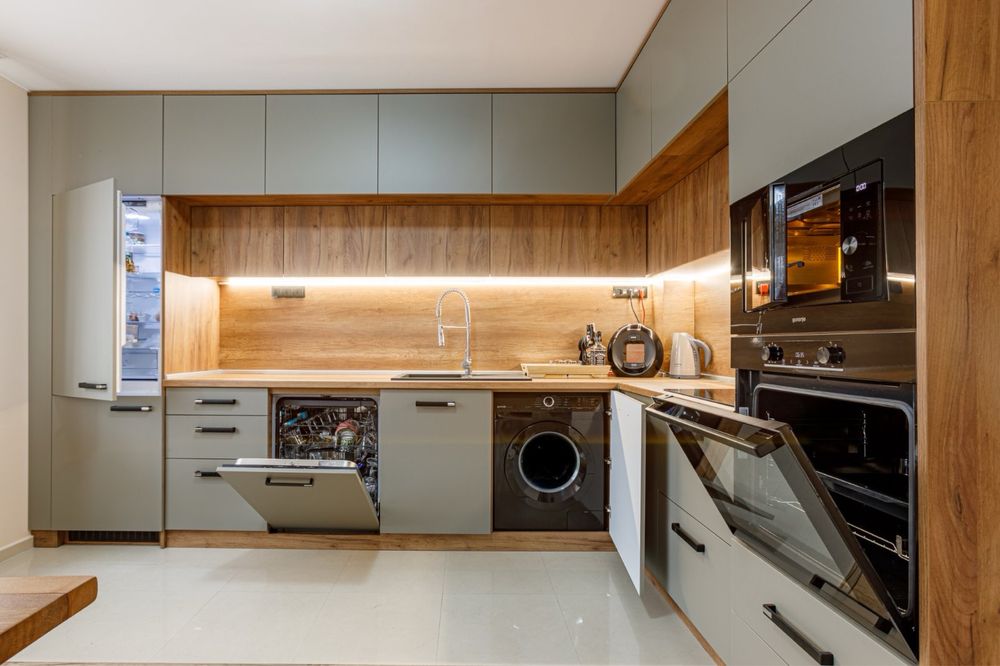 Дава се под наем Двустаен апартамент в Банско - 90 кв.м за 847.62 € - Снимка #3