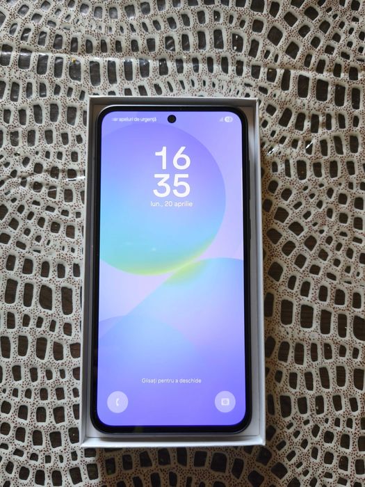 Vând Samsung A36 nou