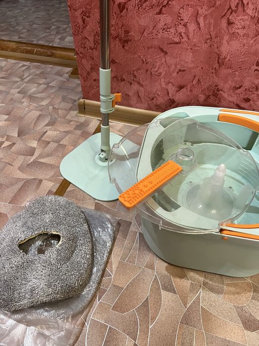 Швабра для пола с отжимом