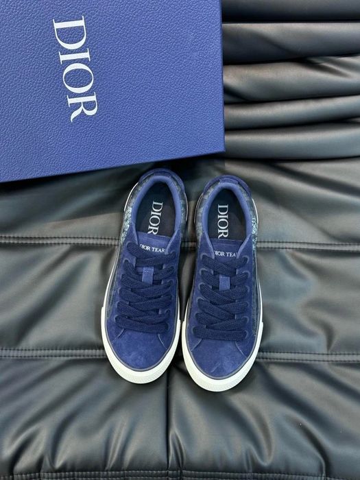 CD B23 Low Top Navy