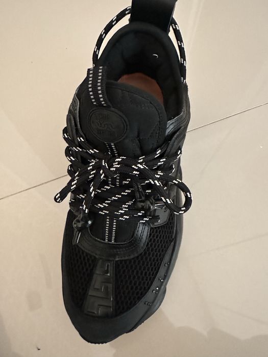 Versace Chain Reaction