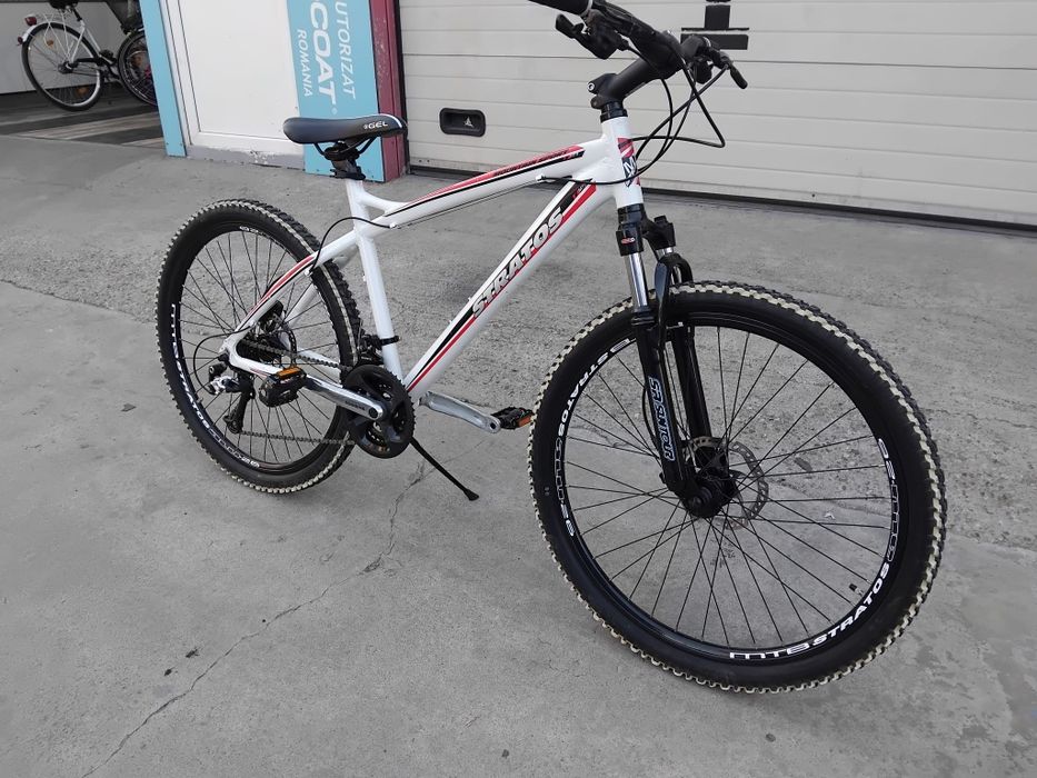 Vând bicicleta din aluminiu