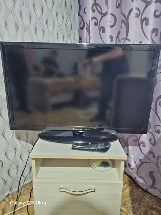 Продам телевизор самсунг