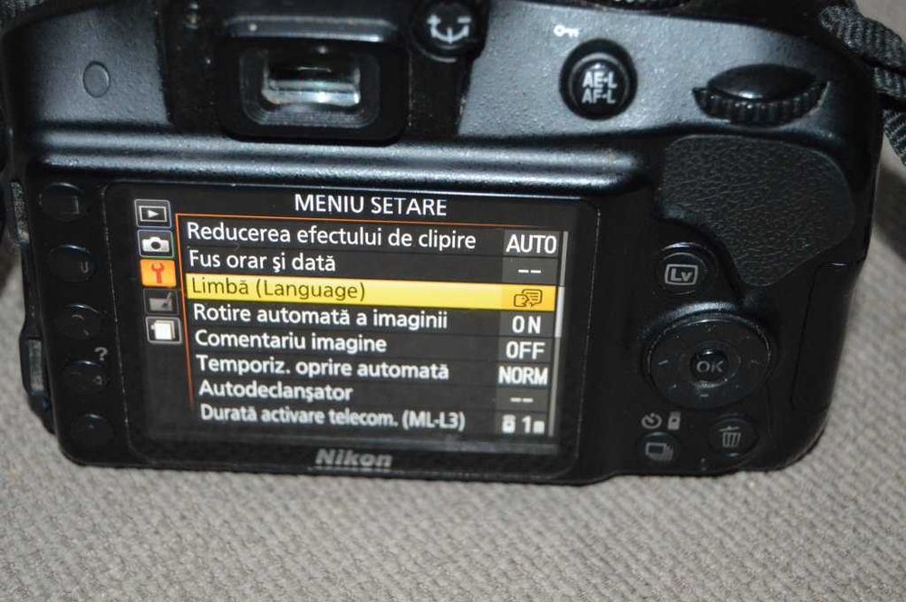 Camera foto DSRL Nikon D3300 + obiectiv 18-55mm DX VR