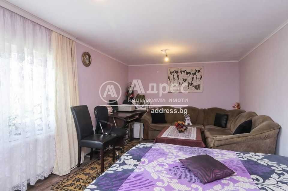 Реновирана къща в Лозница