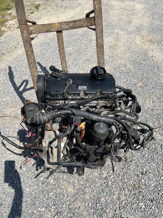 Двигател A4 B6 1.9tdi 131кс AVF
