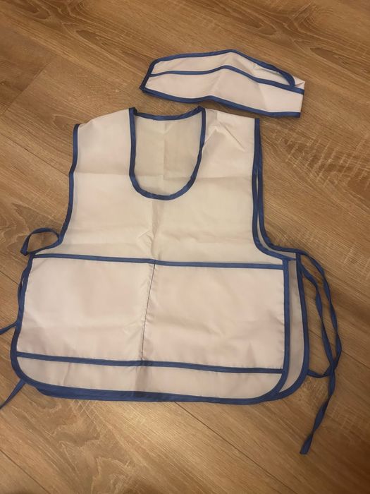 Костюм продавца почти новый