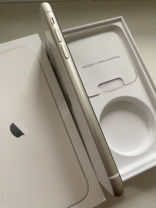 Apple iPhone 11 4G 4/64 Новый