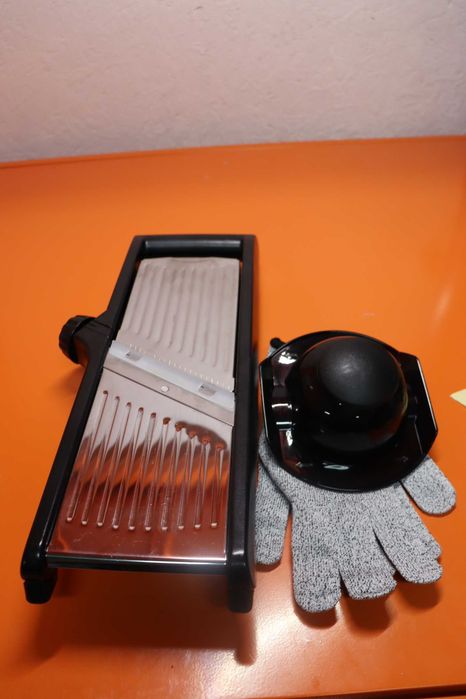 Професионално ренде за зеленчуци Milcea Mandoline Slicer 3 в 1