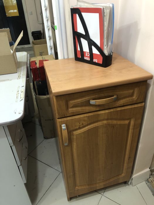 Шкафы витрины для магазина дешево