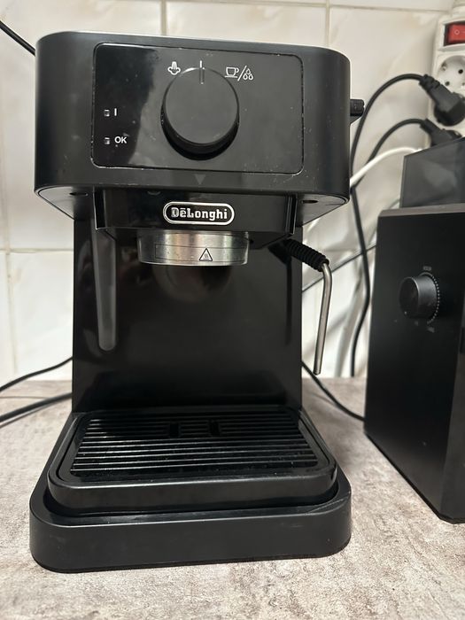 Espressor Delonghi  Stilosa si rasnita Delonghi KG79