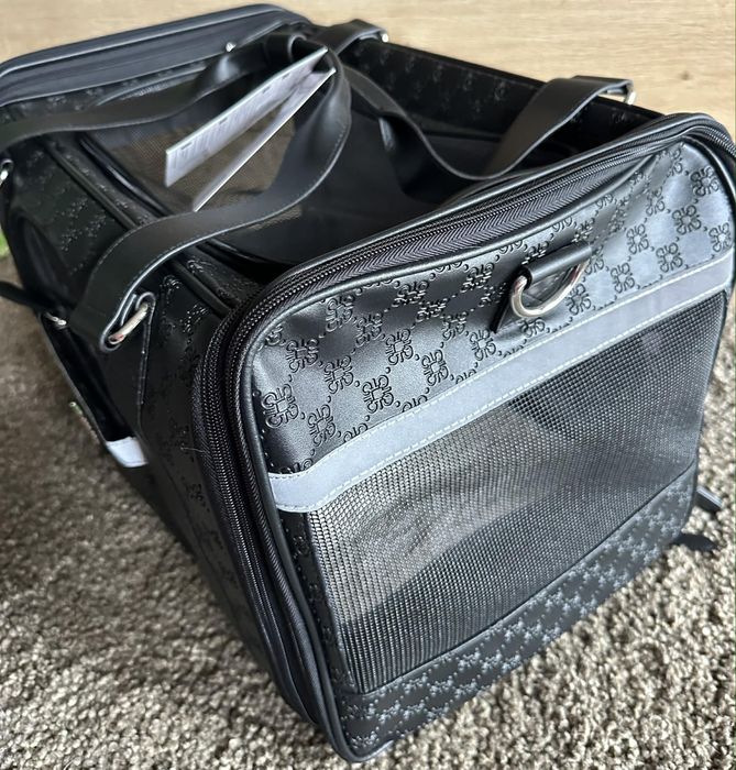 Чисто нова транспортна чанта за куче