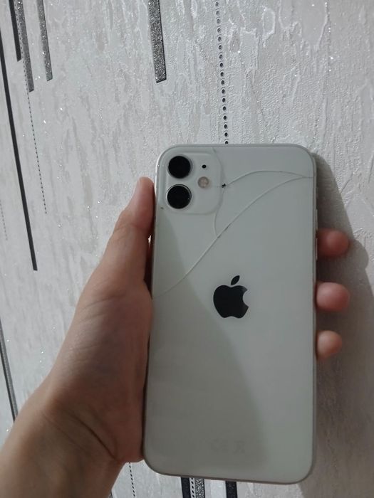 Айфон 11 продам