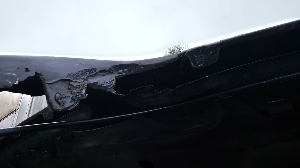 Преден капак BMW X5/X6 E70/71 OEM *Забележка*