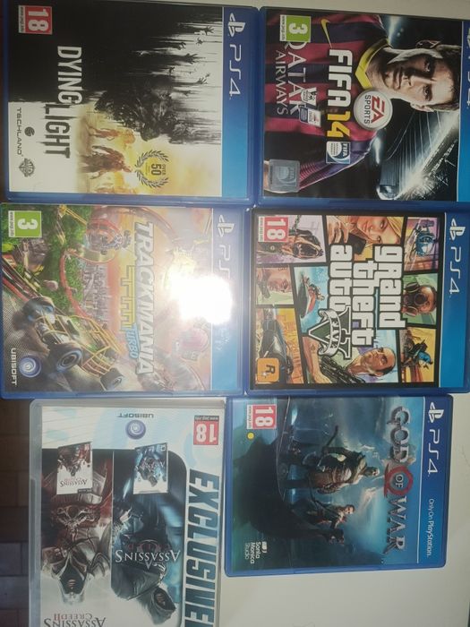 Vând PS4 PlayStation 4