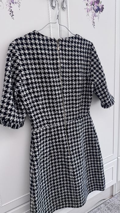 продаю платье красивое