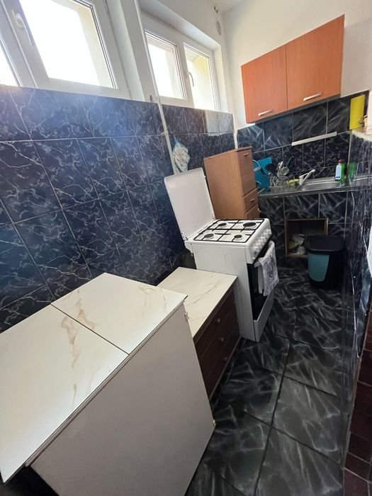 Ofer garsoniera decomandata