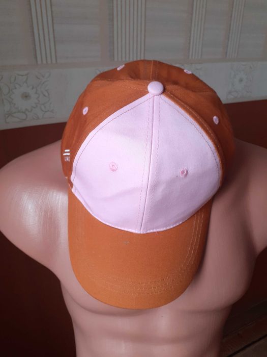 Нови YU/ME Original шапки с козирка