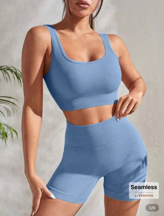 SHEIN Seamluxe нов безшевен рипс сет в синьо размер С