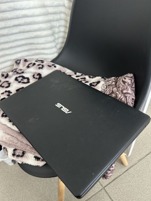 ноутбук ASUS X551C