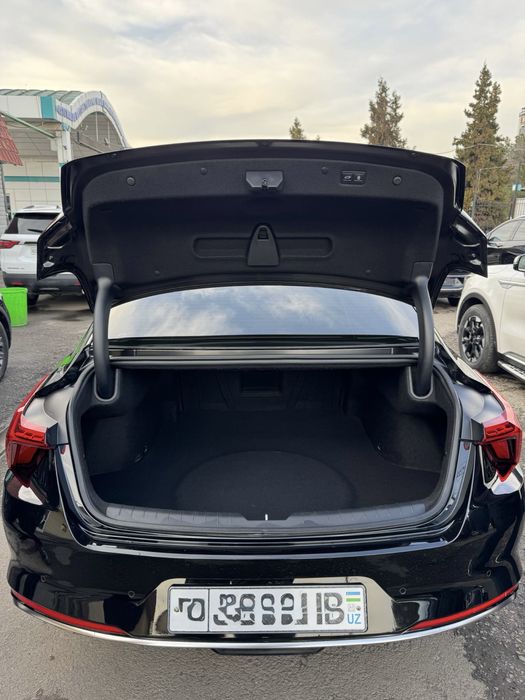 Kia k8 2023 yil kraskasi tozza