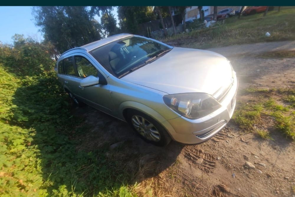 Vând Opel astra h