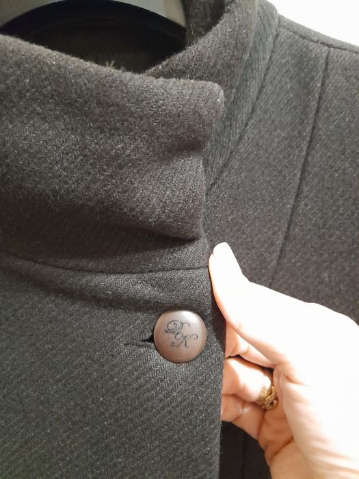 Дамско зимно палто на марката Dika