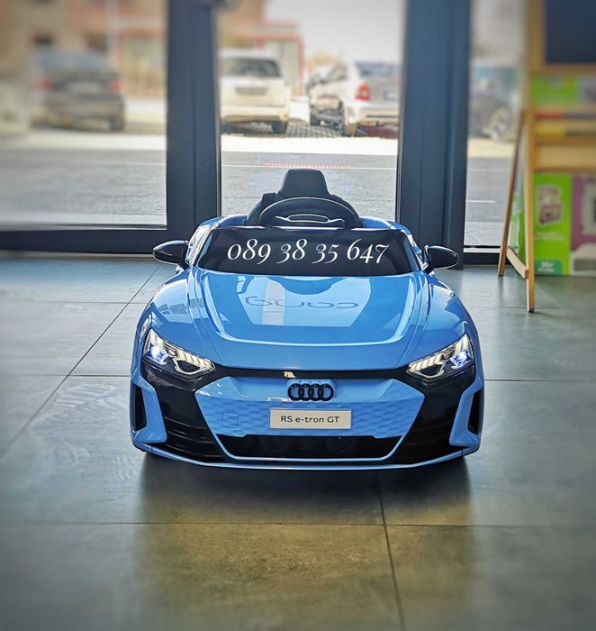 НОВО!Акумулаторна кола AUDI E-TRON с 12V,кожена седалка,EVA гуми,BT