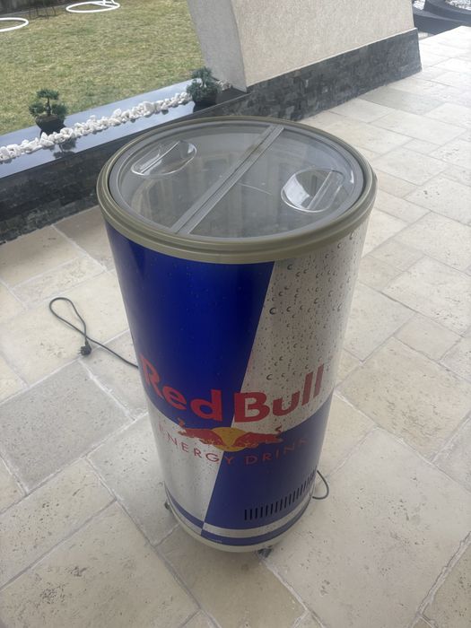 Frigider Redbull