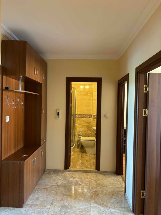 Продава се Тристаен апартамент в Силистра, Център - 115 кв.м за 821 €/кв.м - Снимка #8