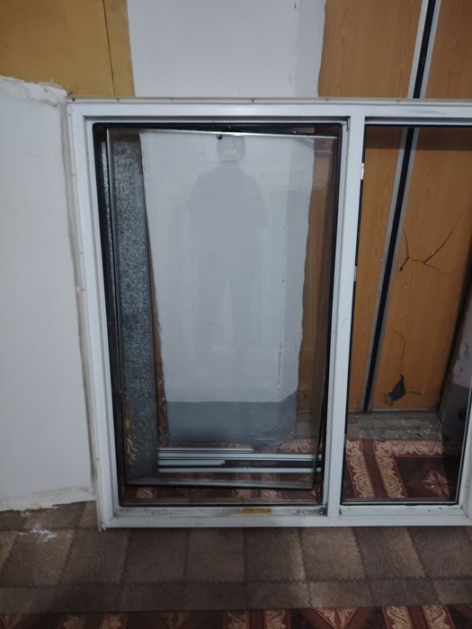 Продам пластиковое окно. Торг. Срочно