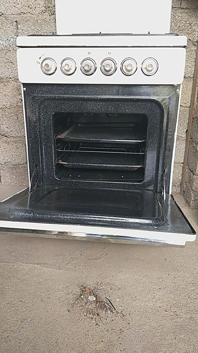 Продам  Газовую плиту