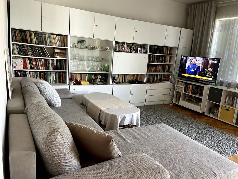 Продава се Тристаен апартамент в Лом - 110 кв.м за 610 €/кв.м - Снимка #2