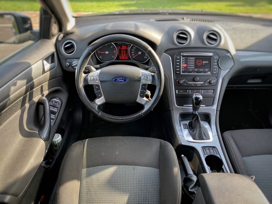 FORD Mondeo 2013 — imagine 2