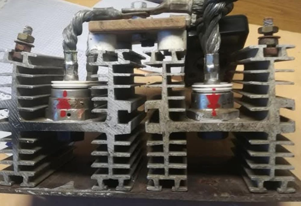 Punte redresoare 1000V/350A