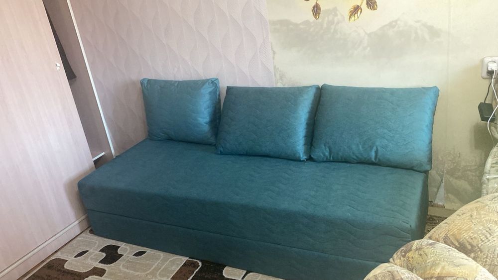 Продам диван срочно