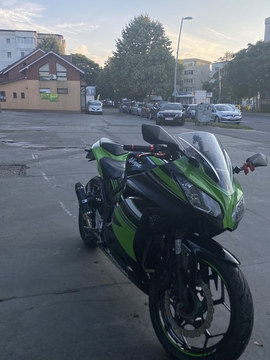 Kawasaki ninja 300 KRT EDITION