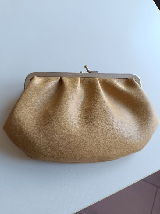 Дамско портмоне от естествена кожа