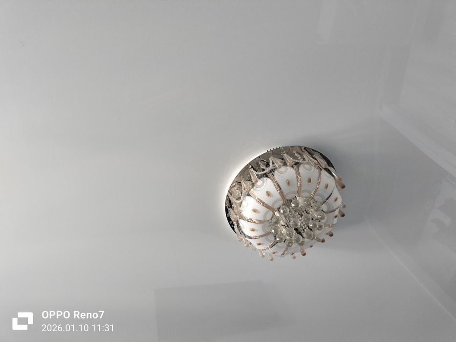 Продам люстру без пульта