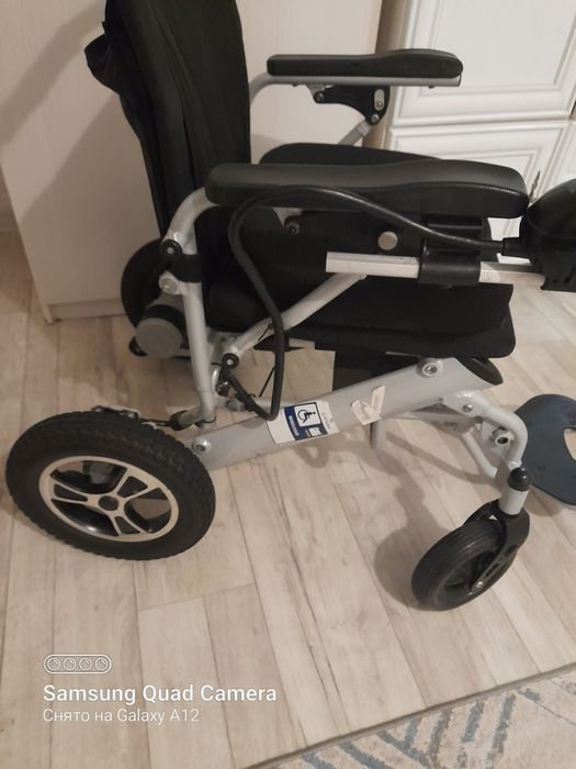 инвалидная электрокаляска .