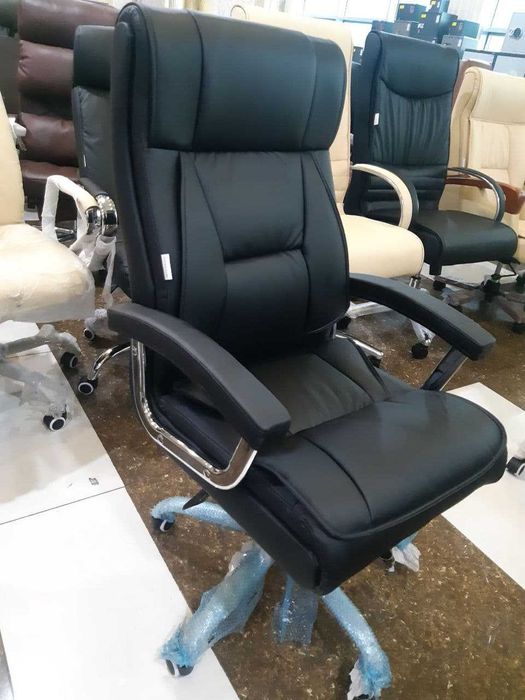 Офисное кресло   Leonardo