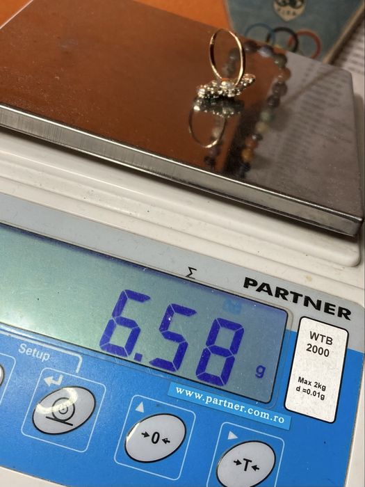 Inel antic aur 18kt.cu safire albe si turmaline