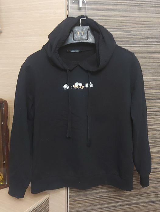 Продам пакет вещей на девочку 10-14 лет.