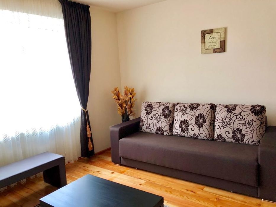 Apartament 3 camere decomandat, etaj 1, Brașov - Centrul Istoric