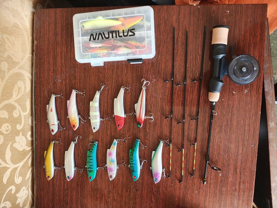 Приманки и удочка катушка